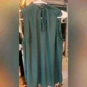 papermoon sleeveless keyhole green blouse